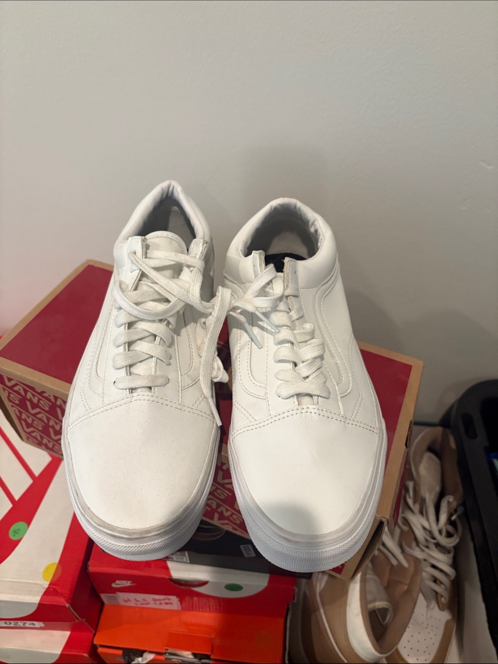 Vans Classic White Low-Top Sneakers - Picture 4 of 4